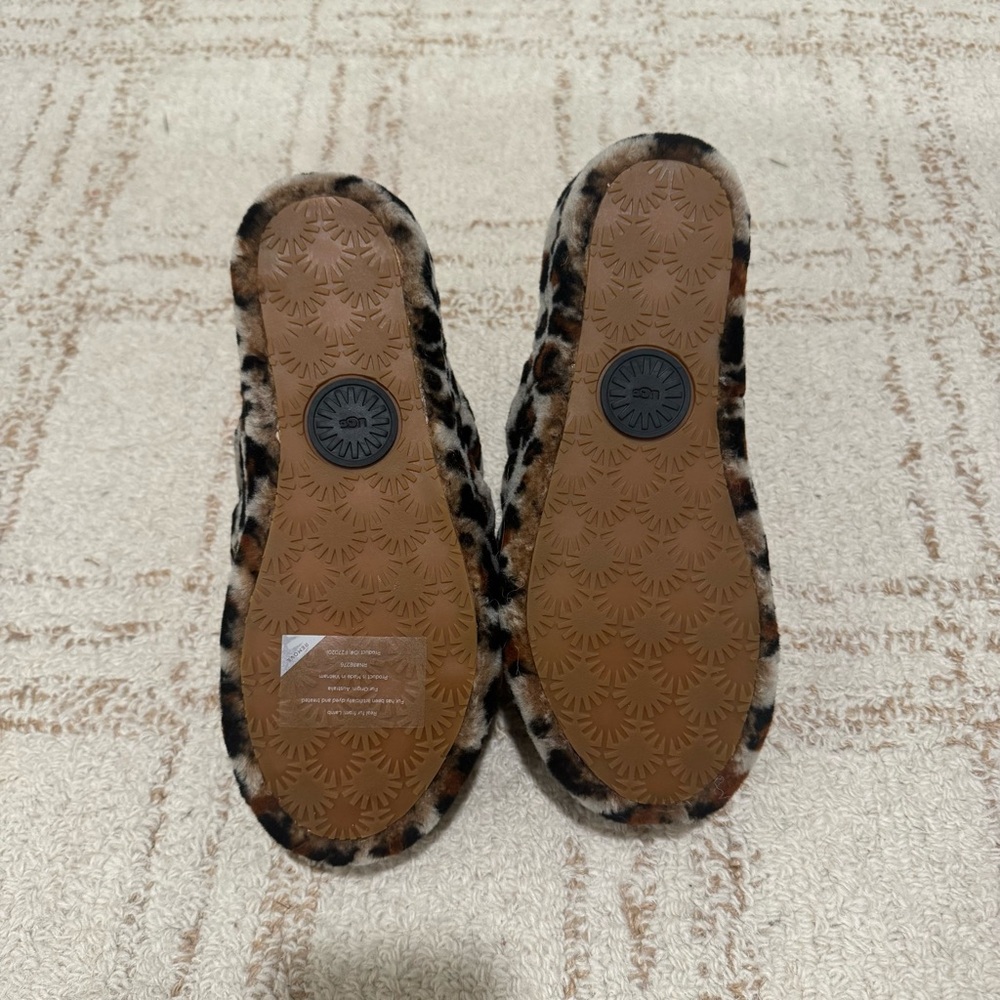 UGG Leopard Slippers - Picture 3 of 4